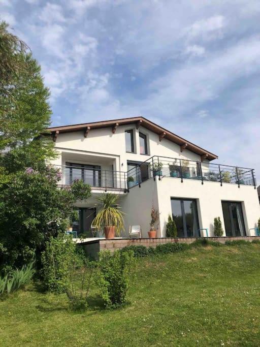 Maison De Vacances 220M2 Vue Lac Et Chateau 망통생베르나드 외부 사진